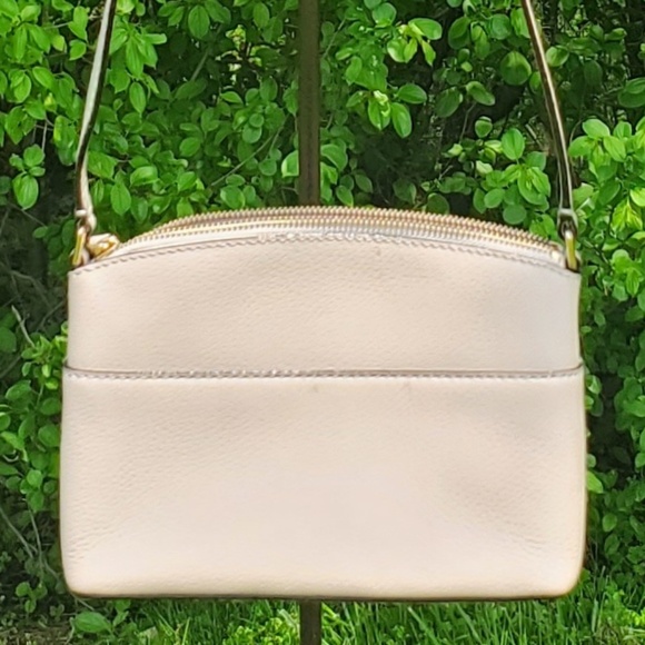 ♻️DONATED ♻️ Kate Spade Crossbody - Picture 4 of 8
